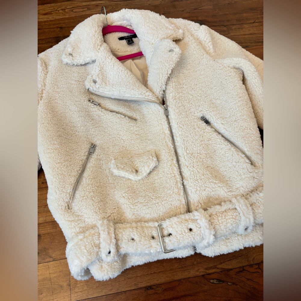 Fall Teddy Moto Jacket 🍂 - Picture 3 of 6